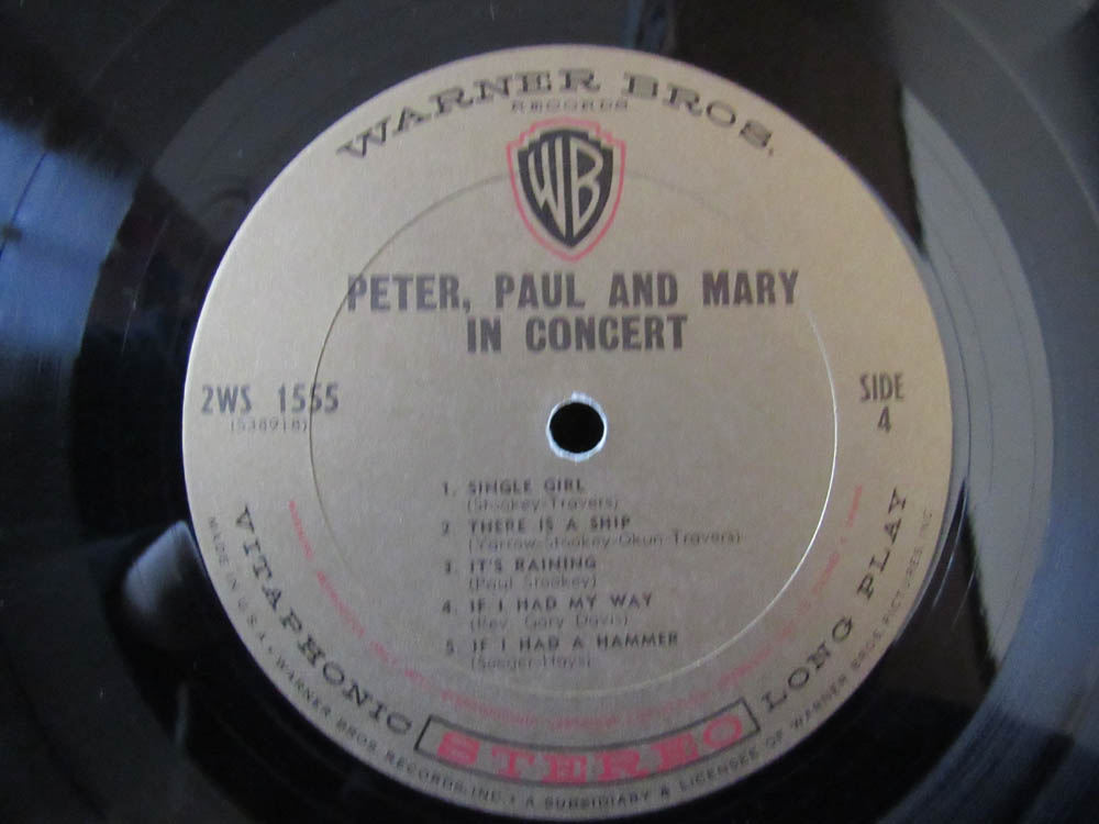 Peter, Paul, and Mary - In Concert - Image 10